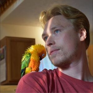 Meet your Posher, Tom